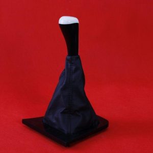 دسته دنده پرشیا، یکی از اصلی‌ترین قطعات مرتبط با تزئینات داخلی خودرو