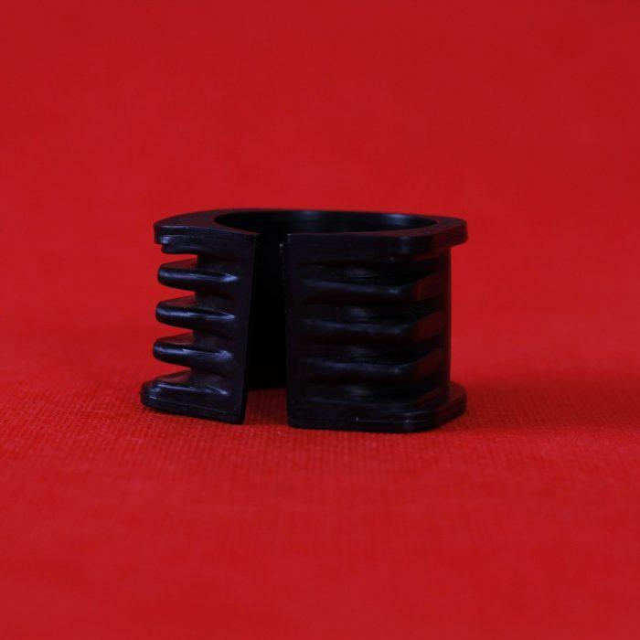 ضربه-گیر-جعبه-فرمان-پراید2-scaled-e1729949602937.jpg ضربه گیر کوچک جعبه فرمان پراید هیدرولیک TPU - Image 1